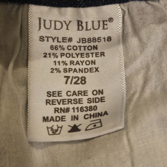 Judy Blue Jeans Blue Denim Cropped Bootcut Distressed Stretch Women's Size 7/28 - Picture 9 of 13